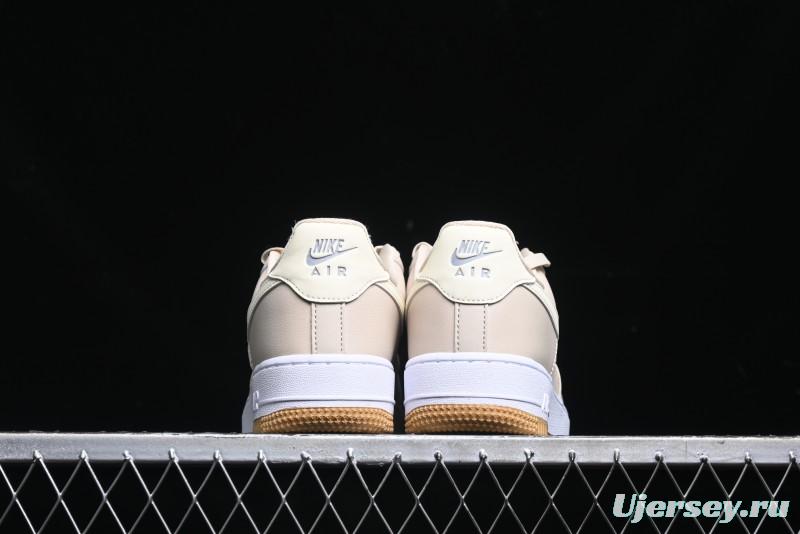 Nike Air Force 1 '07 Low Top Sneakers with Full-Grain Leather and Air Cushion - DD8959-111