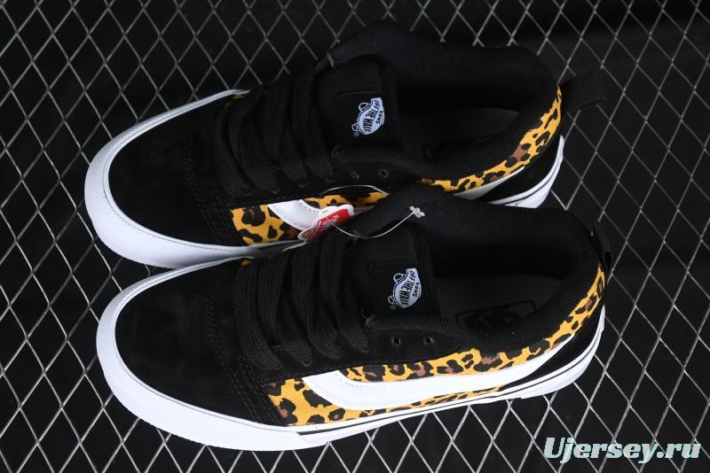 Vans Knu Skool Low Top Casual Sneakers in Leopard Print - VN000CR5CJK