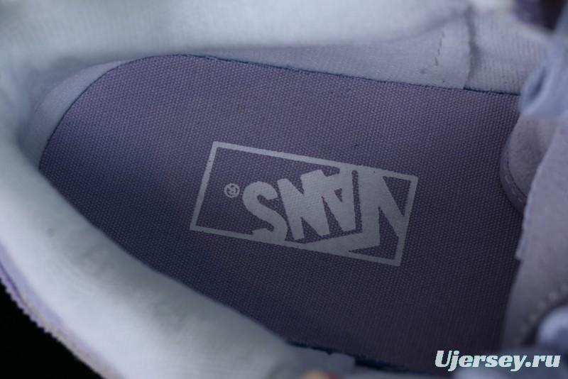 Vans Knu-Skool VR3 LX Low-Top Retro Sneakers in Dusty Purple - VN0009QCB9P