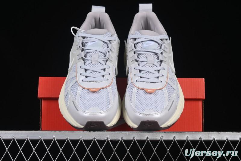 Nike Runtekk V2K Retro Low-Top Running Shoes with Cushlon Foam Midsole - FD0736-202