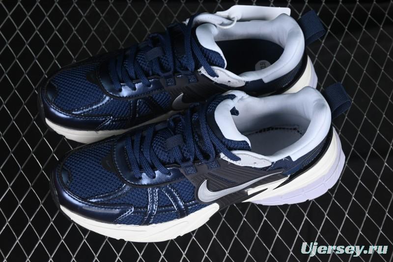 Nike Runtekk V2K Retro Low-Top Running Shoes with Cushlon Midsole and Anti-Slip Design - HJ4497-400