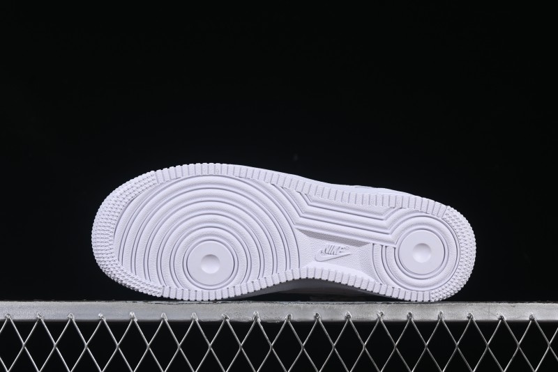 Nike Air Force 1 '07 Low Casual Sneakers with Full-Length Air Cushion - IB3881-001