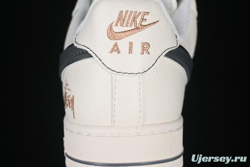 Nike Air Force 1 '07 Low Casual Sneakers in Black Pigskin - XZ6188-705