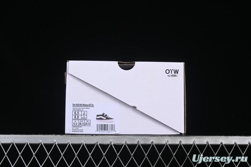 Vans HommeGirls x Vans Sk8-Mid Fashion Casual Mid-Top Canvas Sneakers with Bold Side Stripes - VN000NBNCJK