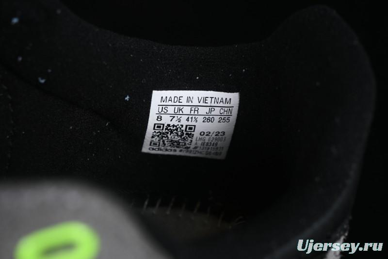 Adidas Originals Campus 00s Retro Casual Sneakers with Chunky Silhouette - IE8349