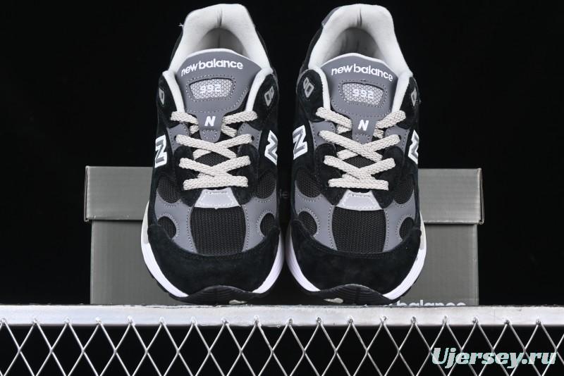 New Balance Made In USA 992 Classic Retro Running Sneakers with Superior Comfort - M992BK