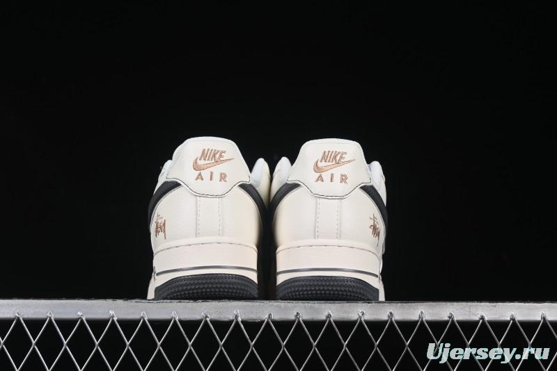 Nike Air Force 1 '07 Low Casual Sneakers in Black Pigskin - XZ6188-705