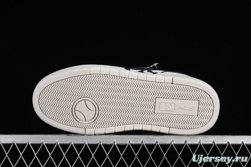 MLB Chunky Liner Basic New York Yankees Thick Sole Casual Sneakers with 6cm Height Increase - 3ASXCLR3N50WHS