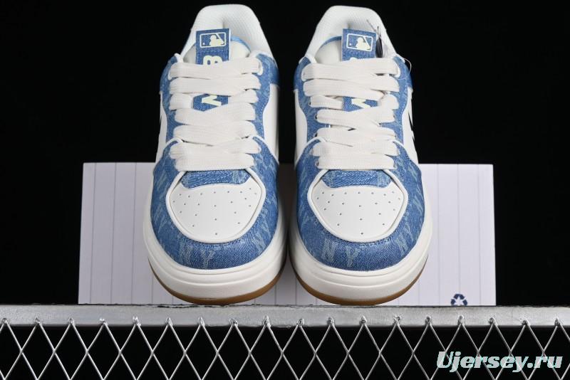 MLB Chunky Liner Basic Height Increasing Platform Sneakers with 6cm Inner Lift - 3ASXCLD4N50BLS