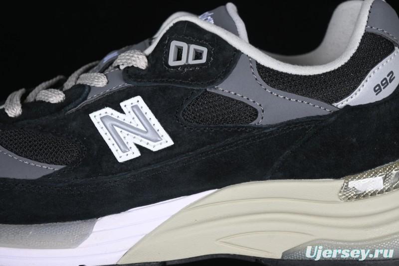 New Balance Made In USA 992 Classic Retro Running Sneakers with Superior Comfort - M992BK