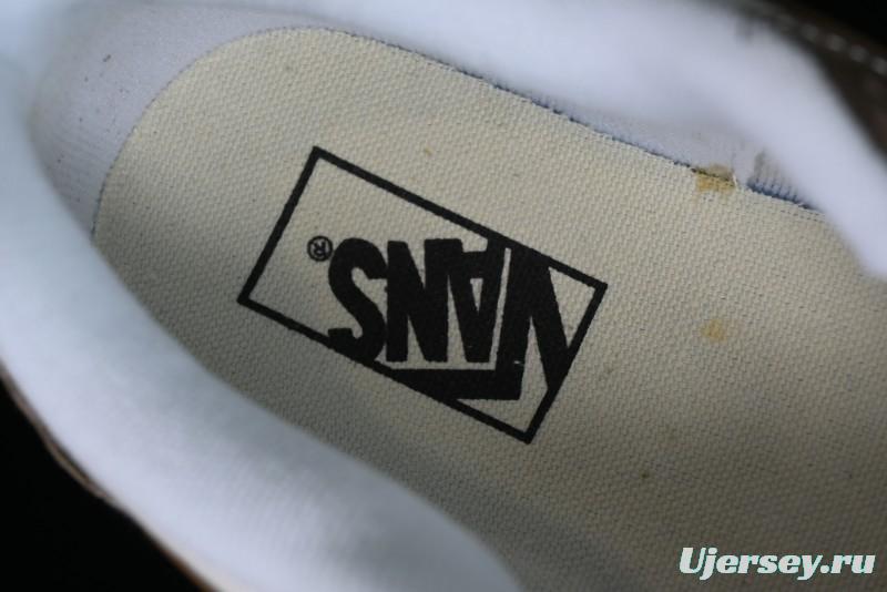 Vans Classics Knu Skool Coffee White Brown Slip-On Shoes - VN0009SAK330