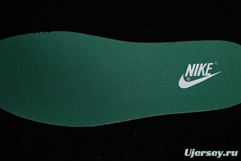 Supreme x Nike Dunk Low SB Skate Shoes with Zoom Air Cushion - XD6188-033