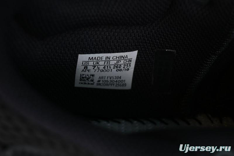 Adidas Yeezy Boost 700 V2 Utility Black Running Shoes with 3M Reflective Details - FV5304