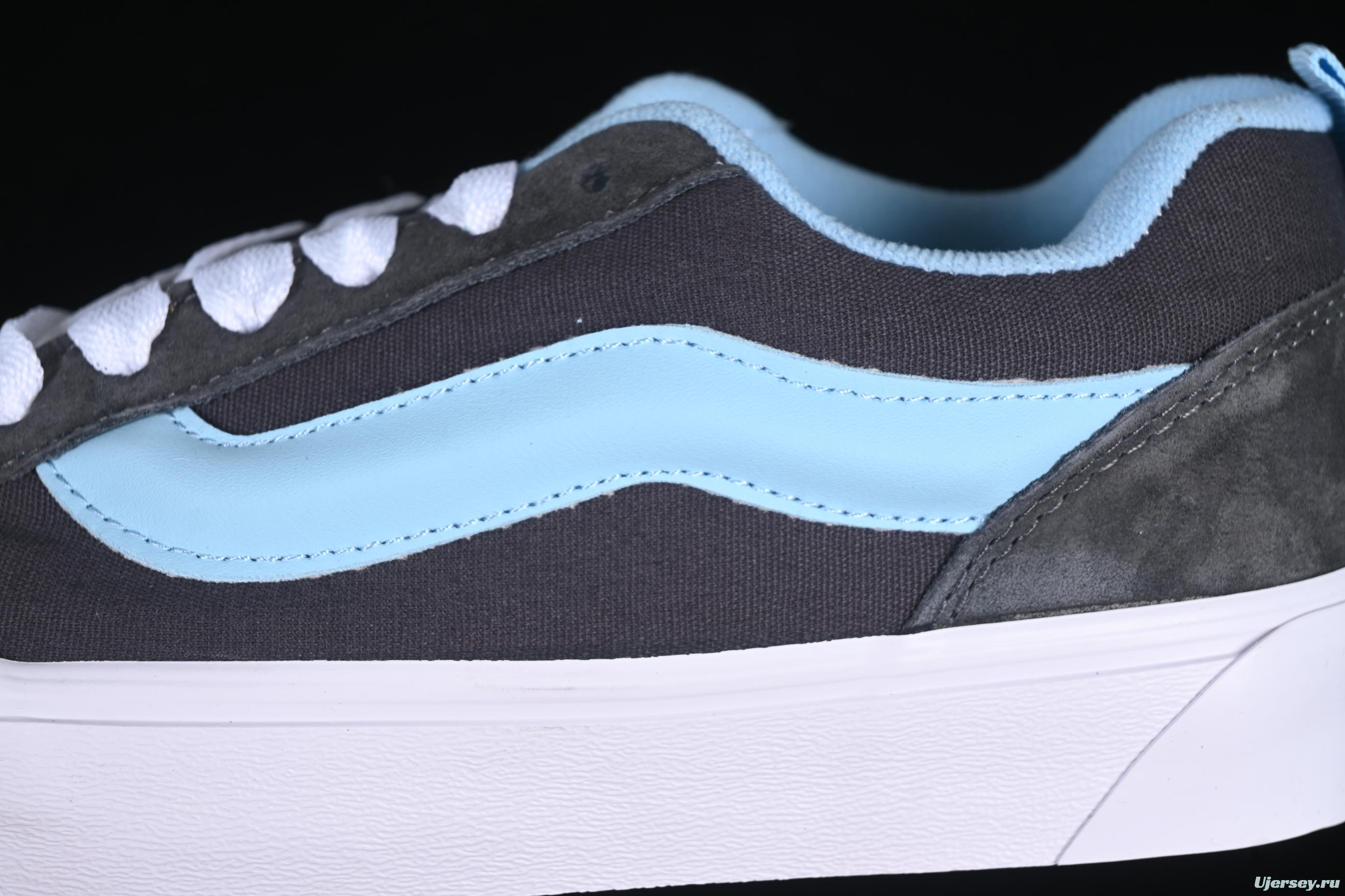 Vans Knu Skool Low-Top Retro Chunky Sneakers - VN000D6CJDG