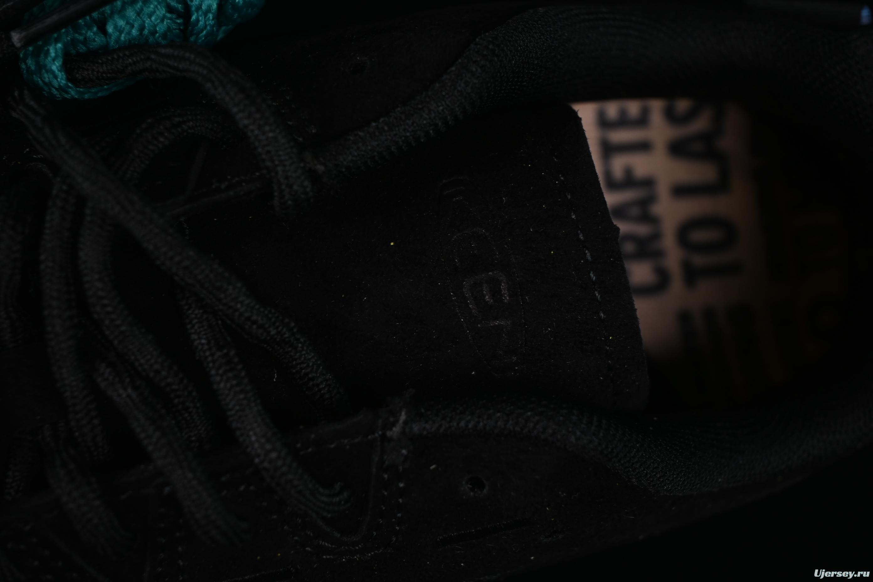 KEEN Men's Jasper II Waterproof Sneaker - All-Black Minimalist Design