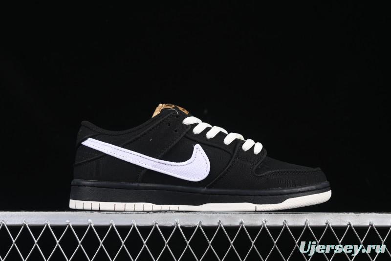 Nike SB Dunk Low Premium Skateboarding Shoes in Black and White - FN5880-001