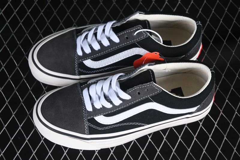 Vans Premium Old Skool 36 Retro Skate Shoes with Cushioned Insole - VN000D56239