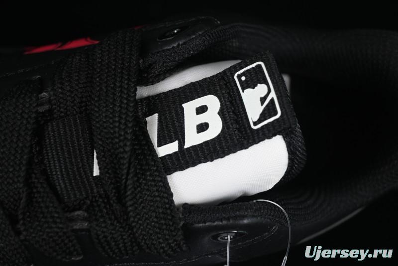 New York Yankees MLB Chunky Liner Custom Platform Sneakers in Neon Pink - 3ASXCA12N50WHS