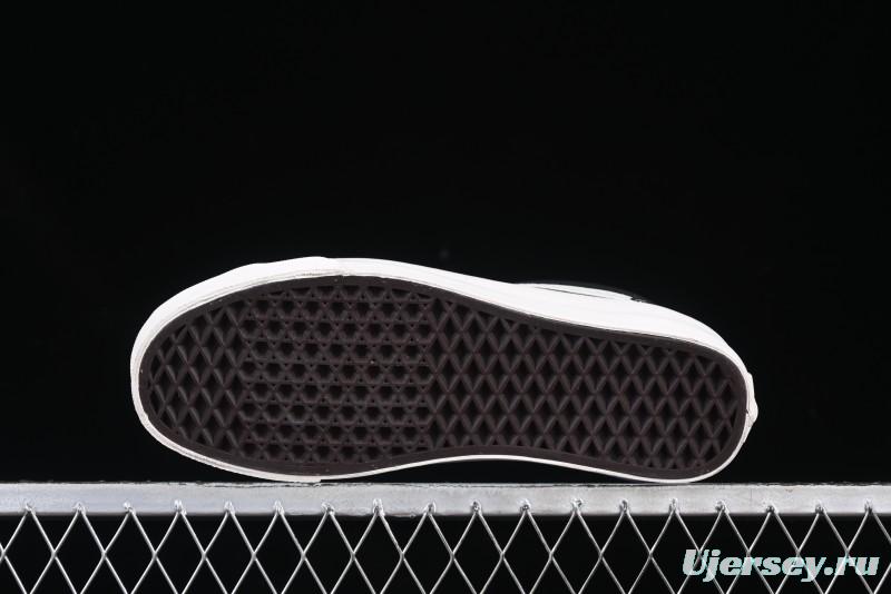 Vans Old Skool 36 Low-Top Retro Skate Shoes - VN000D57BLK