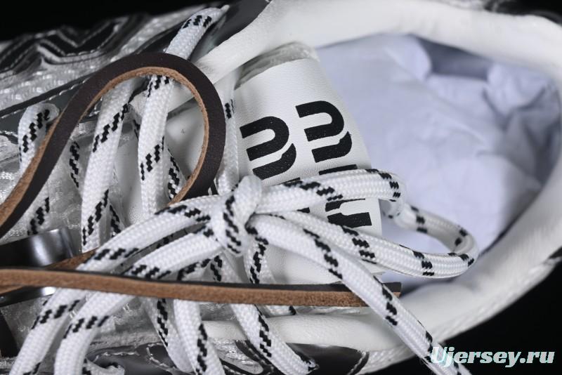 New Balance 530 Metallic Silver Sneakers – Stylish & Sporty Design