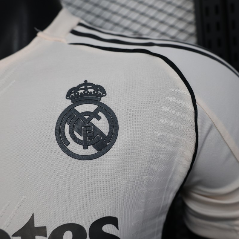 Player Version 25/26 Real Madrid White with Textured Pattern Jersey
