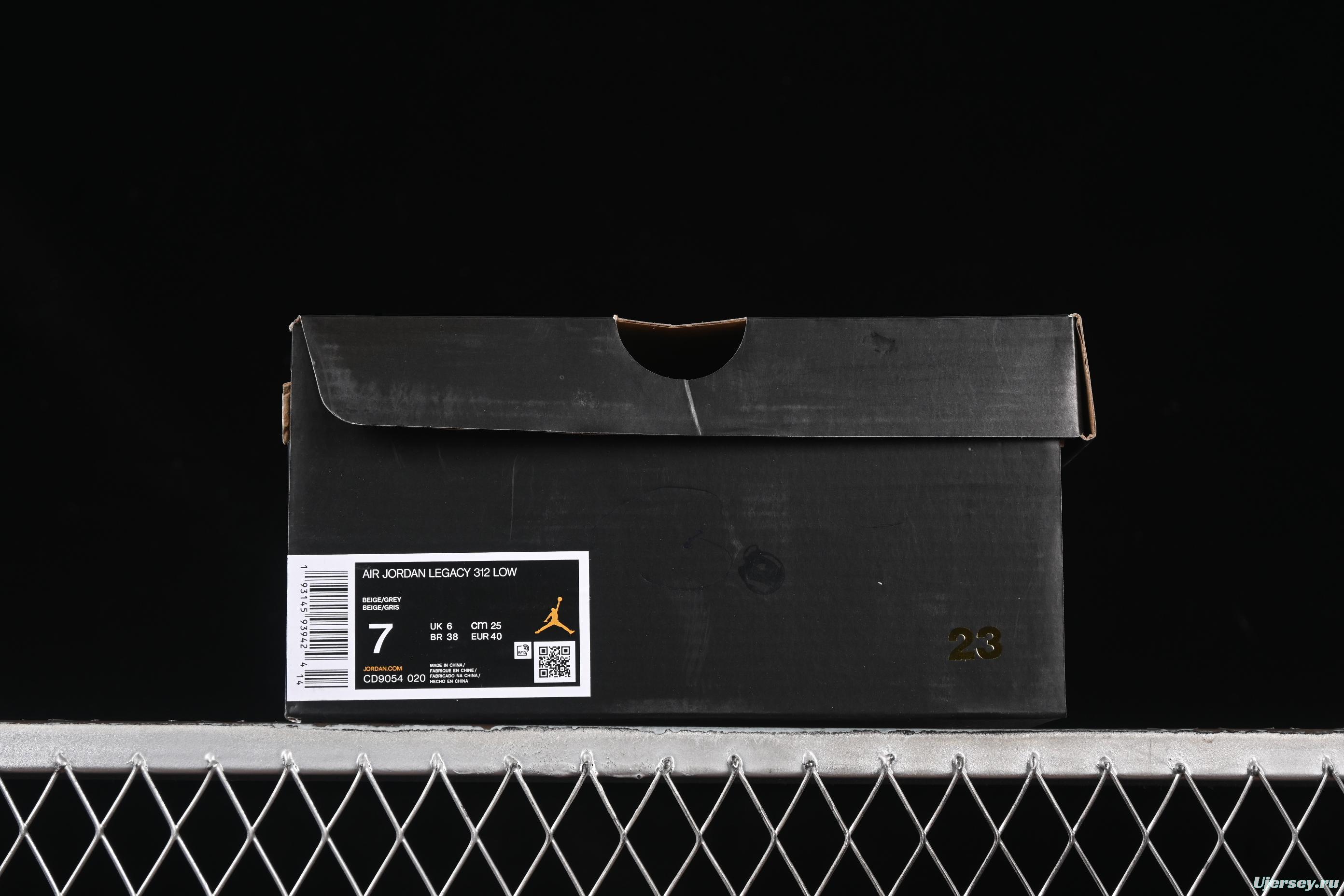 Nike Air Jordan Legacy 312 Low Basketball Shoes with Strap Design - CD9054-020