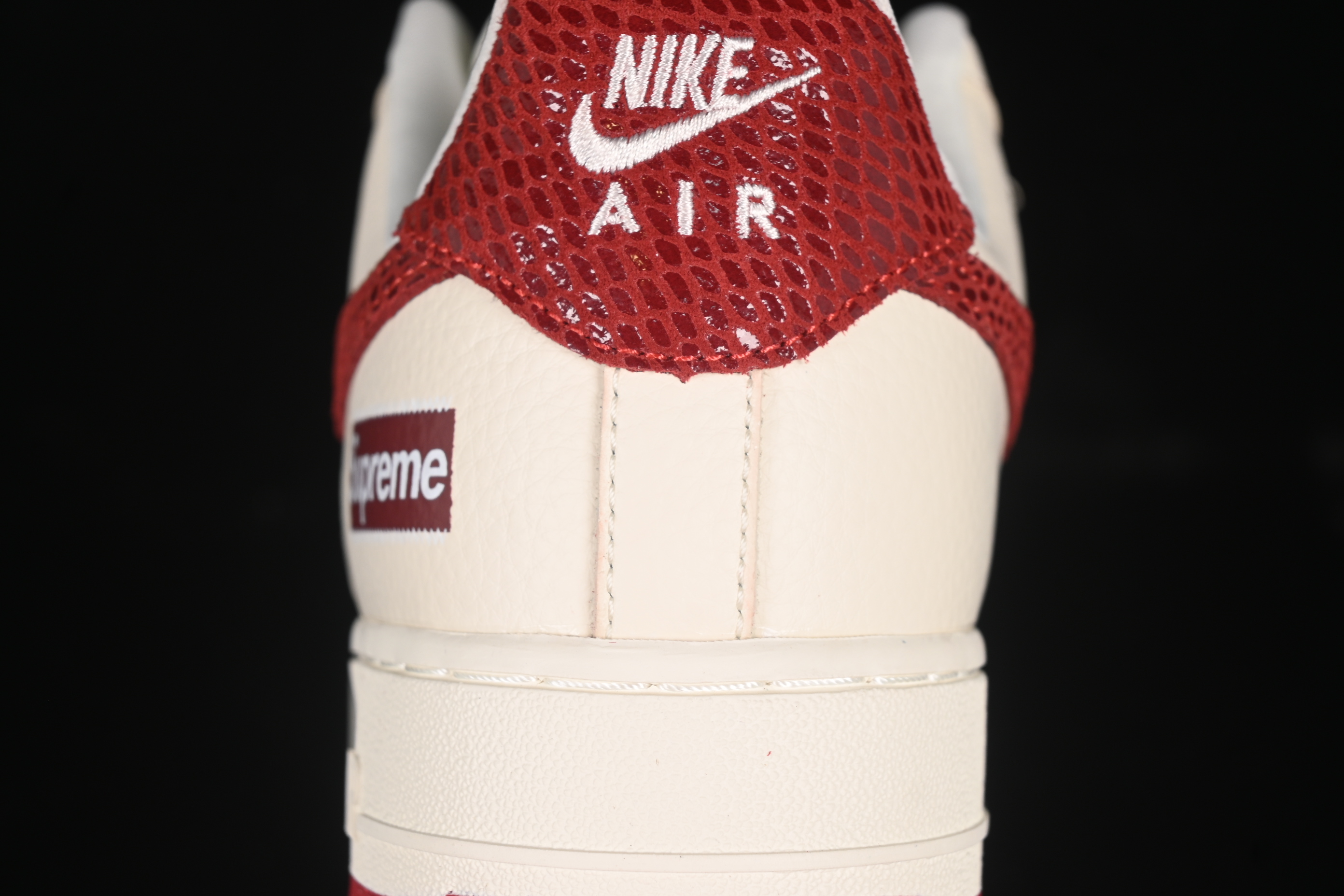 Nike Air Force 1 '07 Low Supreme Collaboration Sneakers with Red Snake Swoosh - DF0188-040