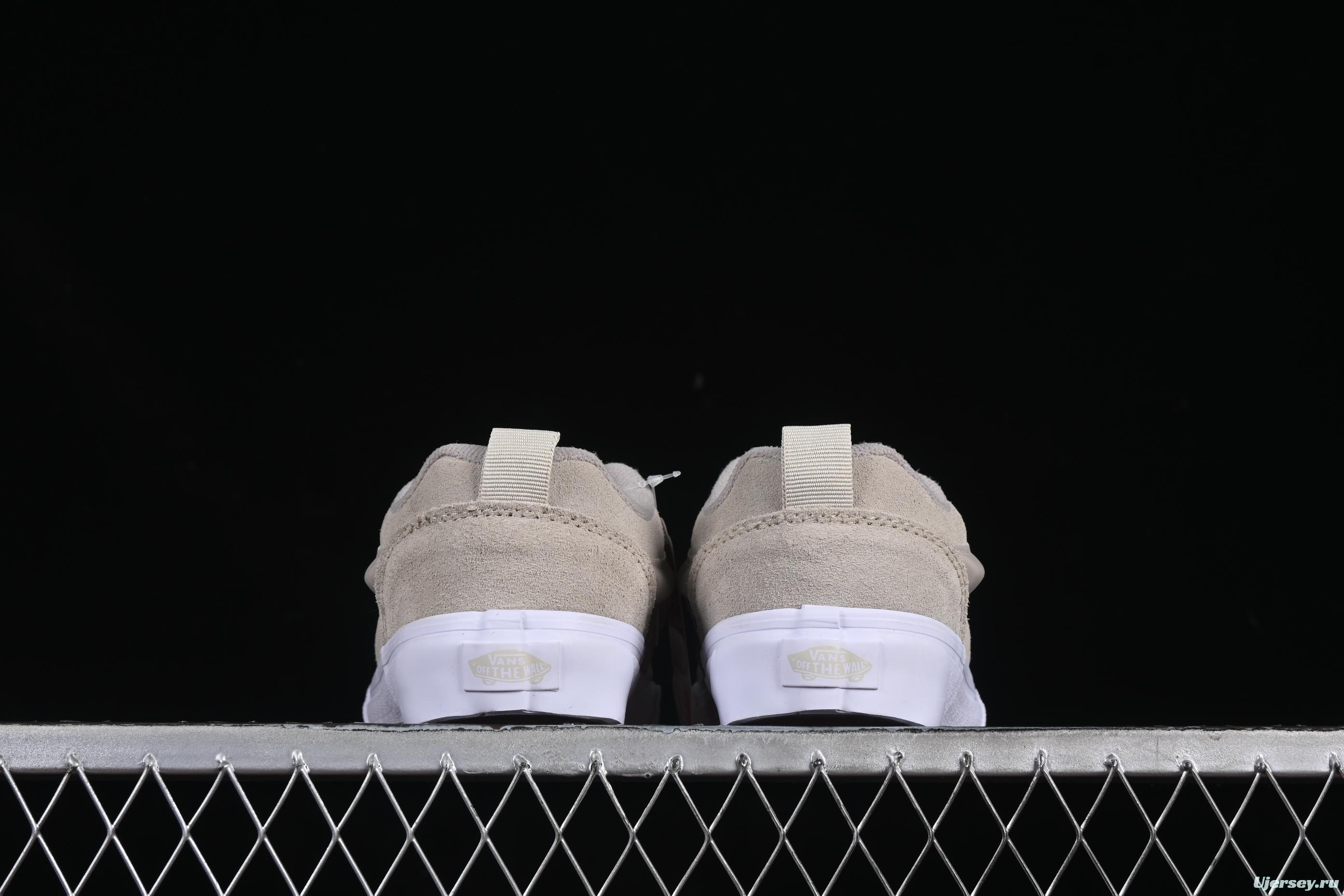 Vans Knu Skool Low-Top Retro Chunky Sneakers - VN000D220VW