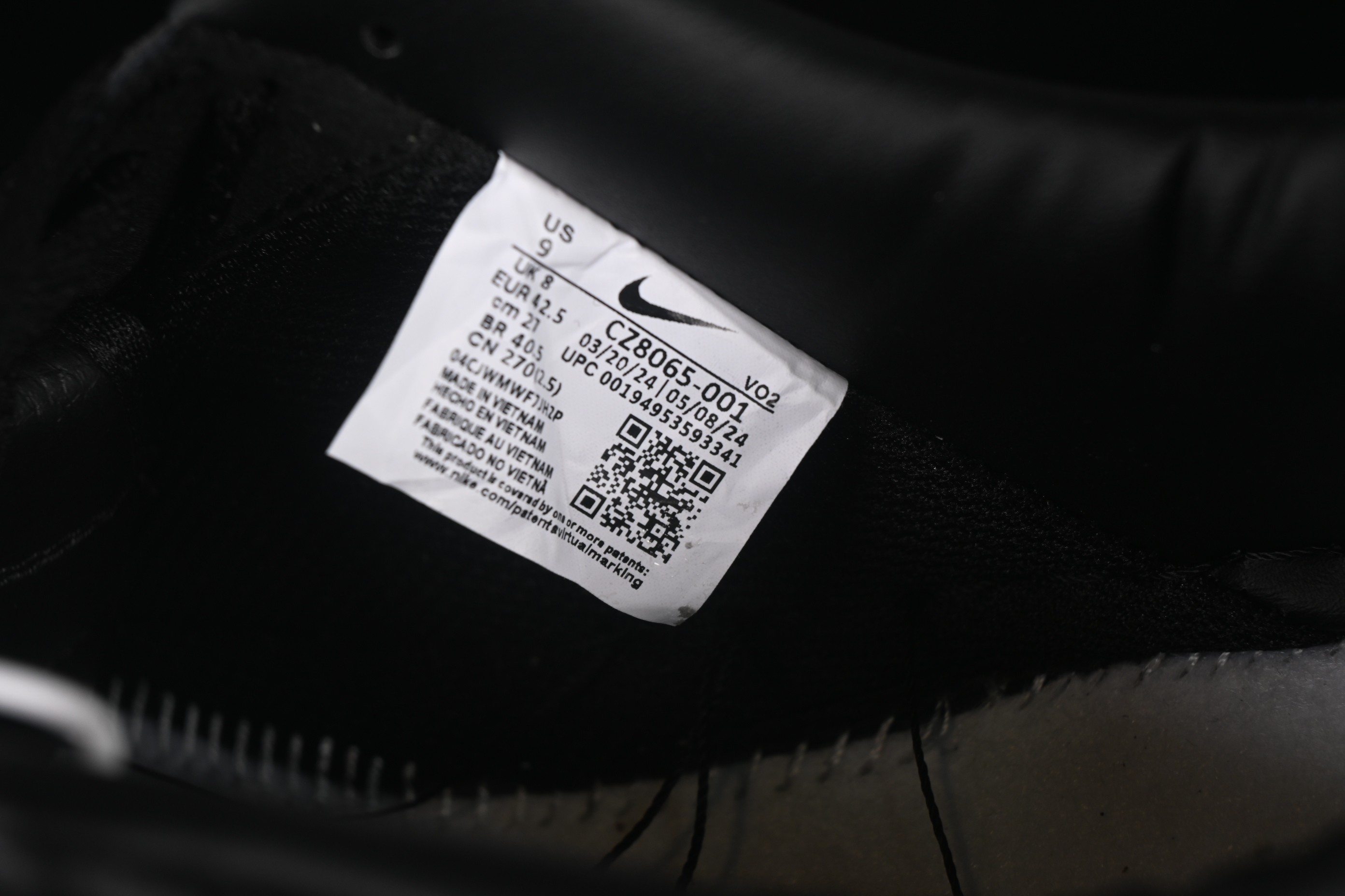 Nike Air Force 1 '07 Low Casual Sneakers with Full-Length Air Cushion - CZ8065-001