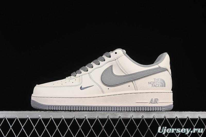 Nike Air Force 1 '07 Low The North Face x CDG Light Grey Swoosh Casual Sneakers - HH7518-052