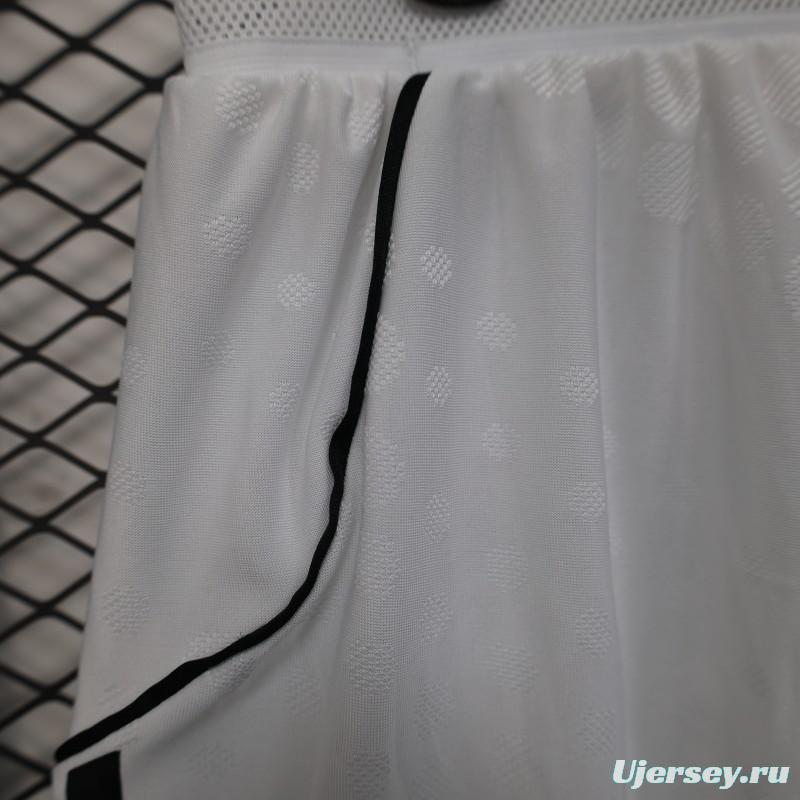 Player Version 25/26 Manchester United Home Shorts