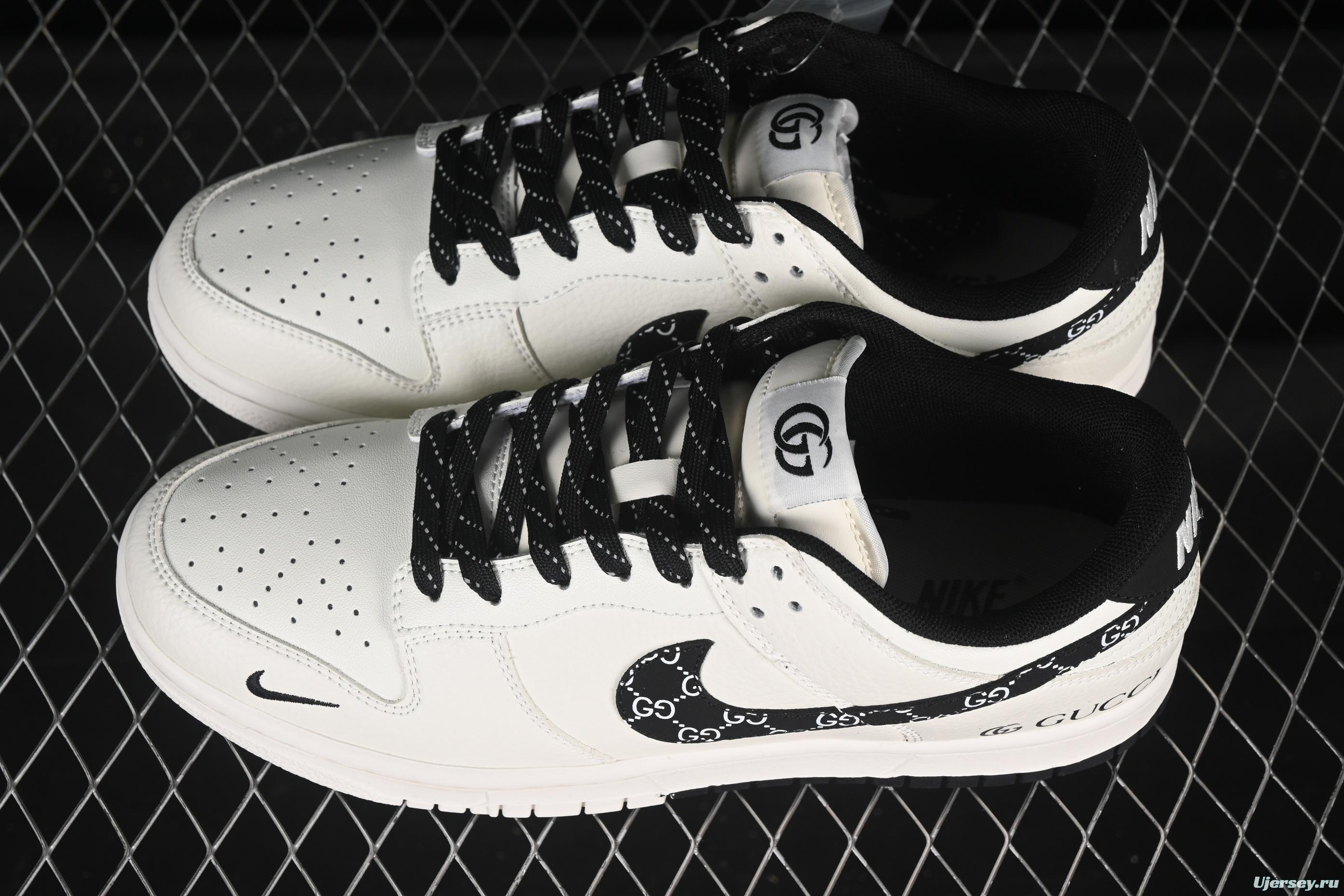 Nike SB Dunk Low Gucci Collaboration Anniversary Custom Low-Top Skate Shoes - XD6188-048