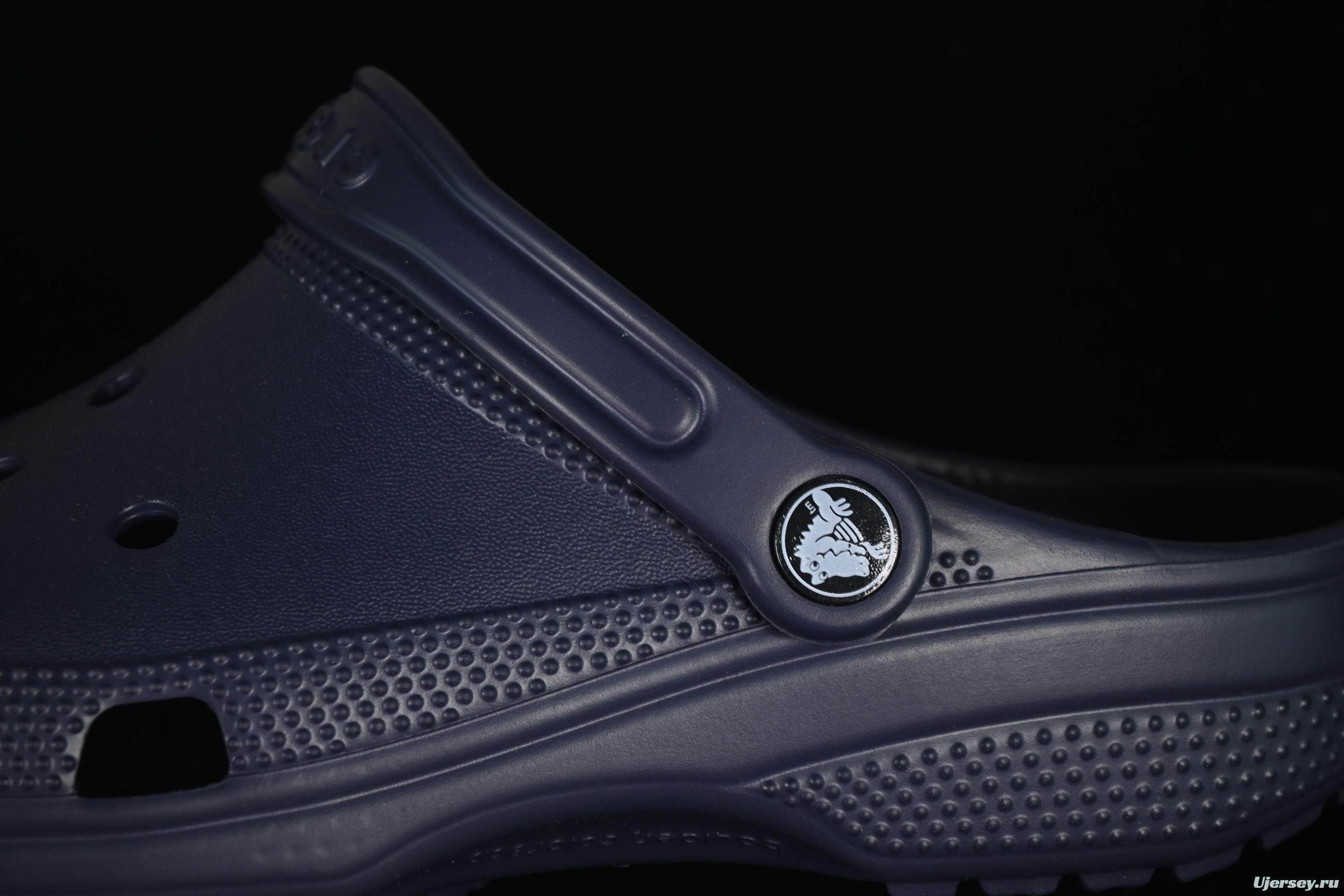 Crocs Classic Clog Unisex Summer Beach Sandals with Ventilation Holes - B.D4