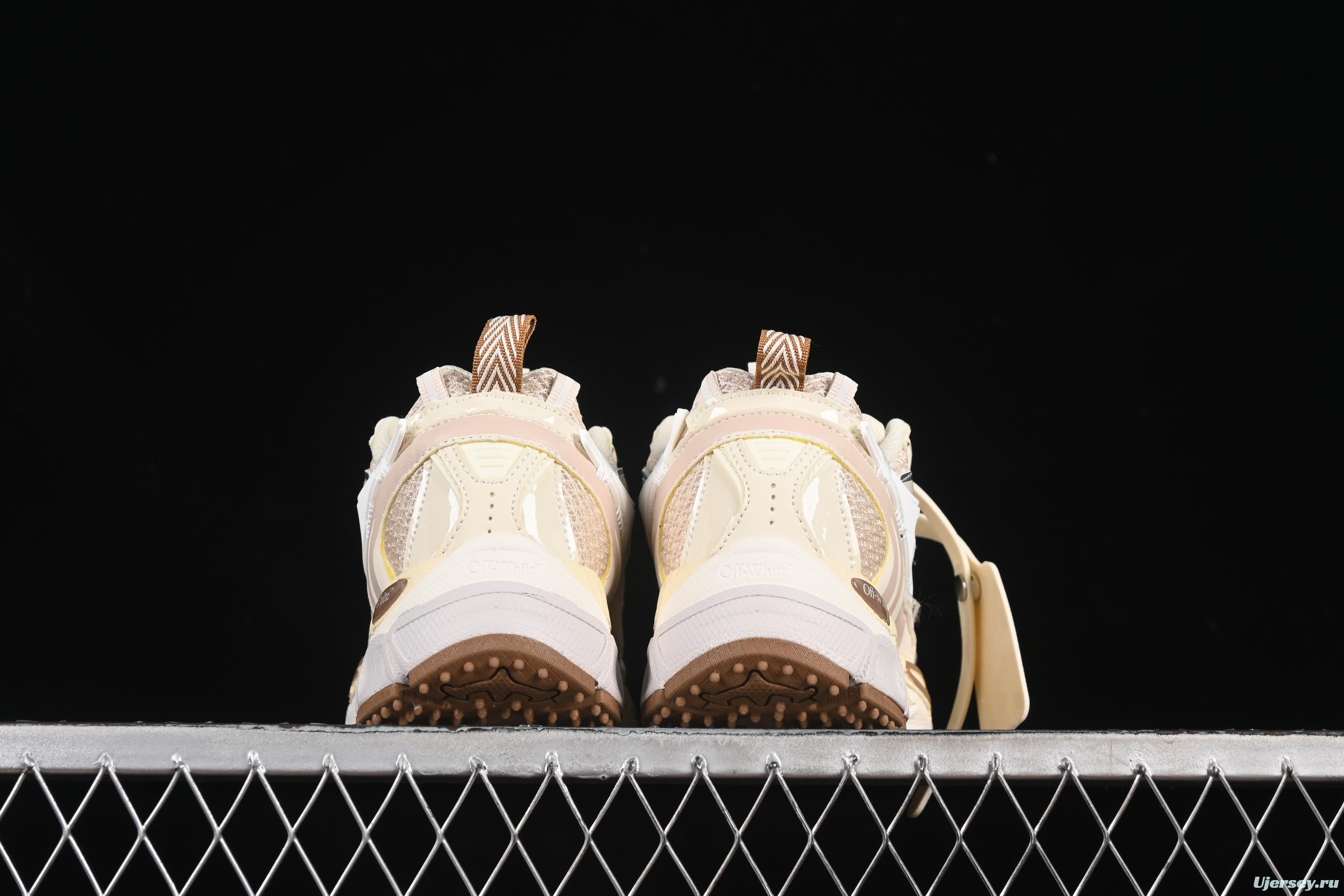 Off-White Be Right Low-Top Lifestyle Sneakers in Beige - C.D4