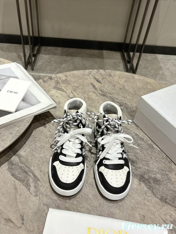 2025 Women Dior Black White Leather Sneakers KFY00340