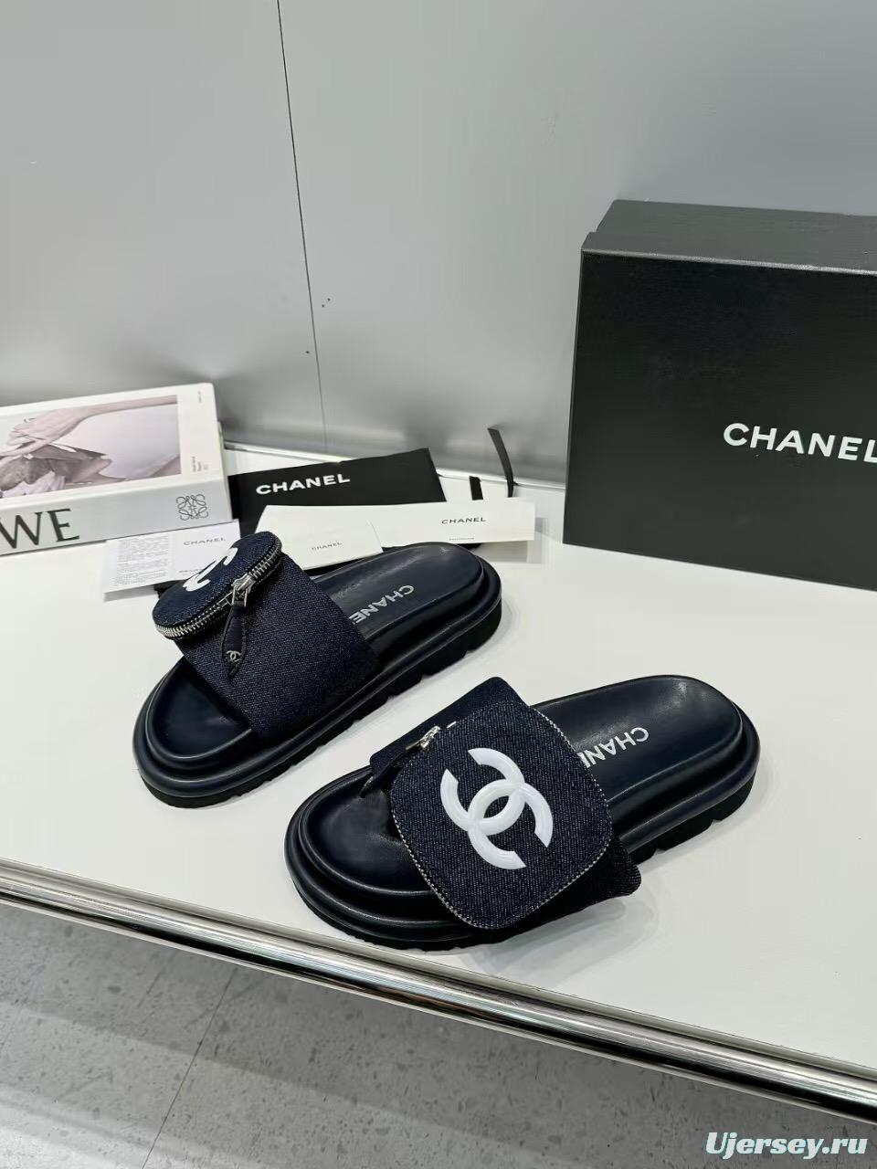 2025 Slippers Chanel Black Fabric Slippers