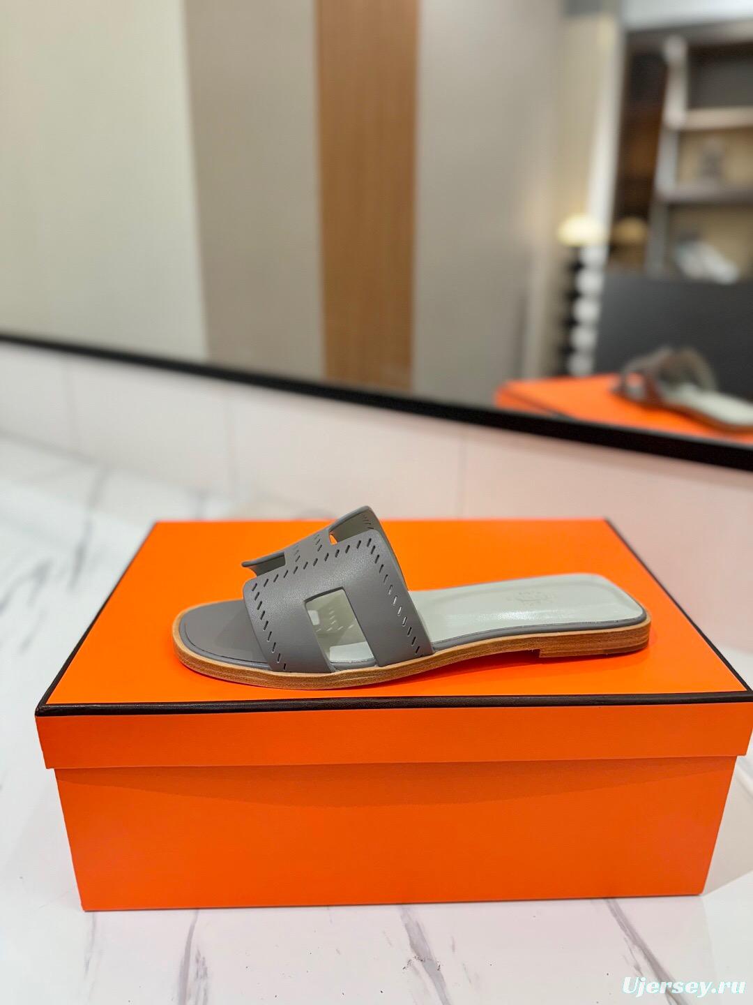 2025 Women Hermès Gray Leather Slippers