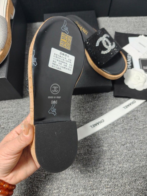 2025 Slippers Chanel Black Crystal Women