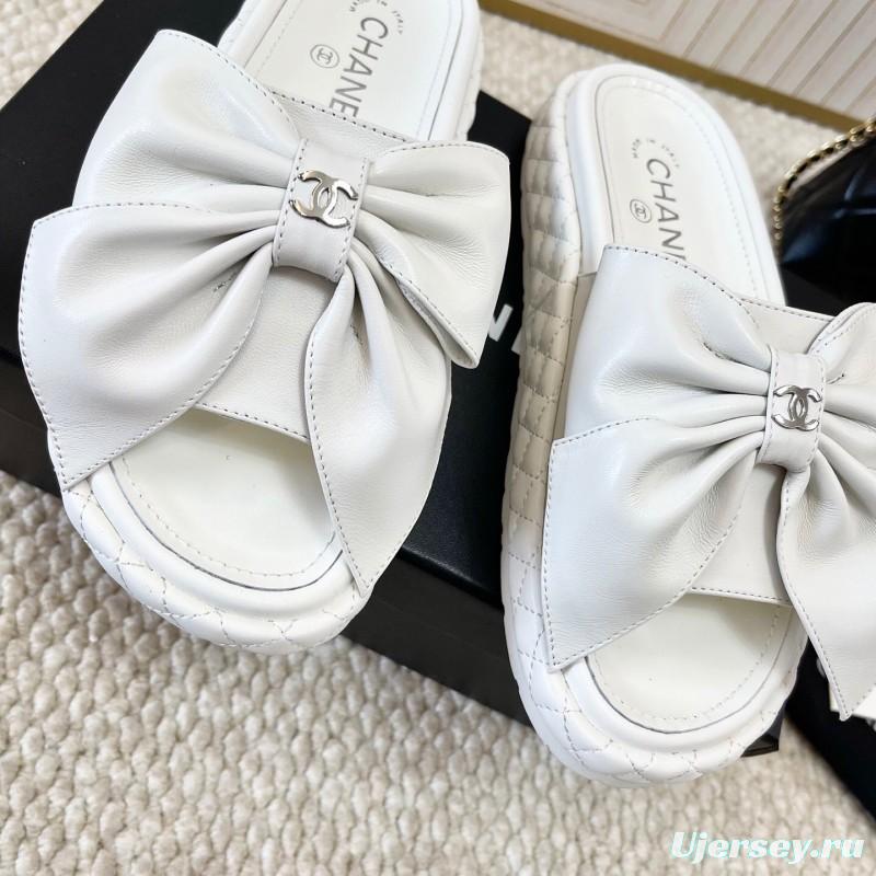 2025 Women Chanel White Leather Slippers Bow Detail KFY00310