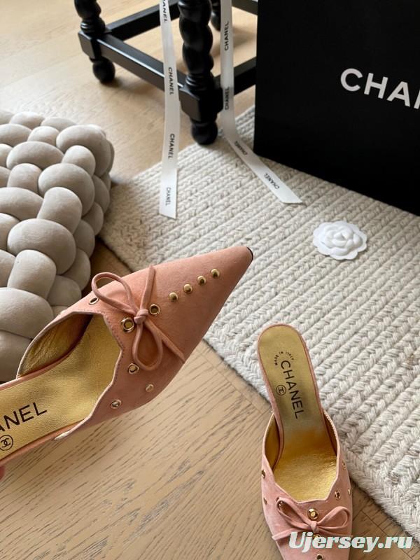 2025 Women Chanel Pink Suede Mules
