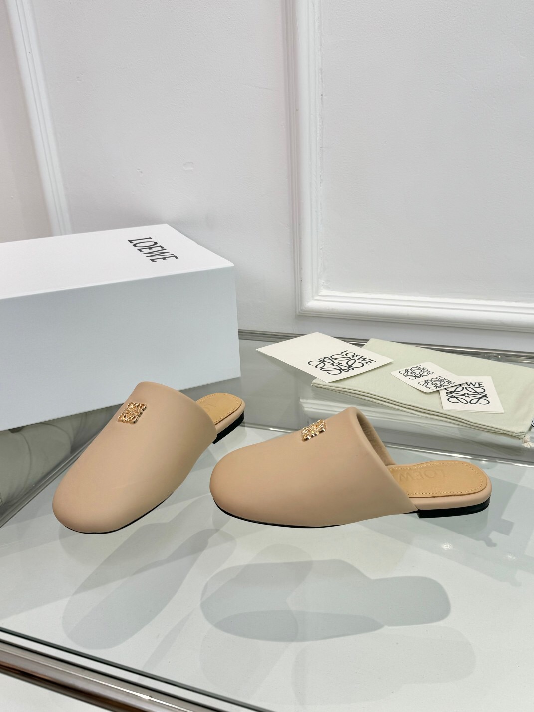 2025 Women Loewe Beige Leather Slippers LY00270