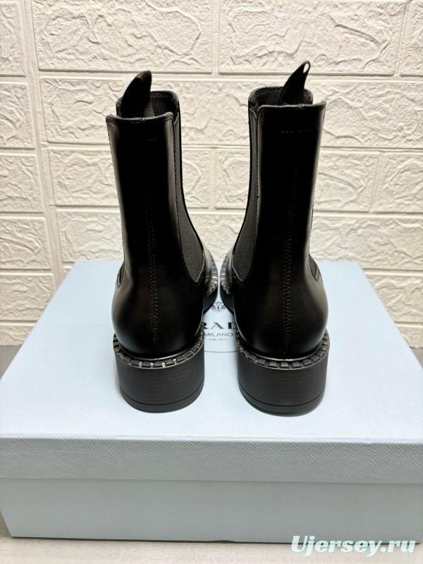 2024 Women Prada Black Leather Chelsea Boot MJ00380