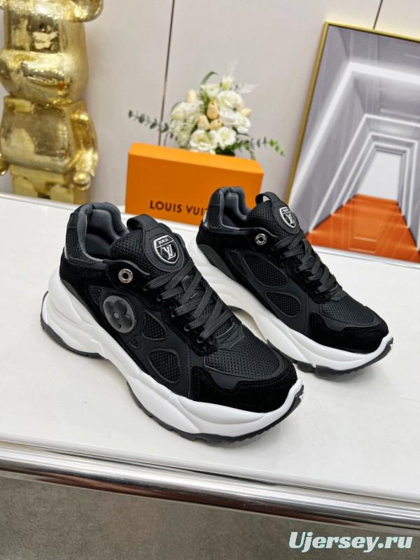 2025 Unisex Louis Vuitton Black Mesh Suede Running Shoes LY00340