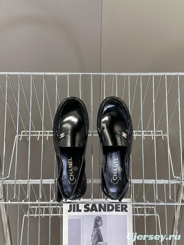 2025 Women Chanel Black Leather Loafers CC Logo KFY00300