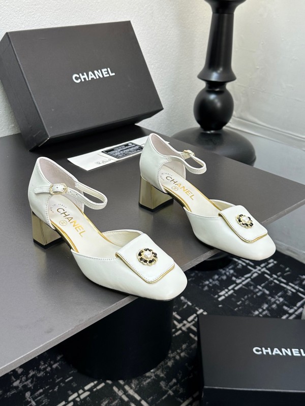 2025 Women Chanel White Leather Chunky Heel Metal Decoration LY00360