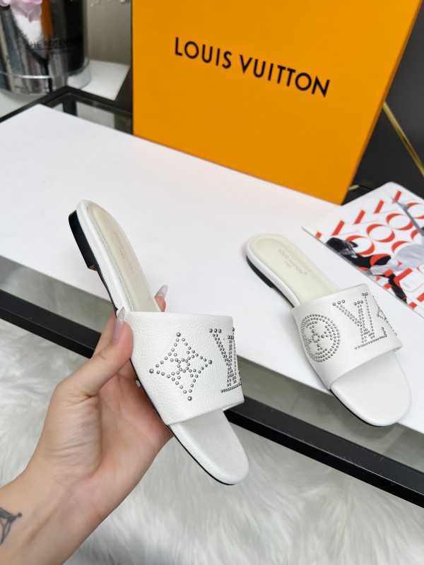 2025 LV White Leather Slippers LY00200