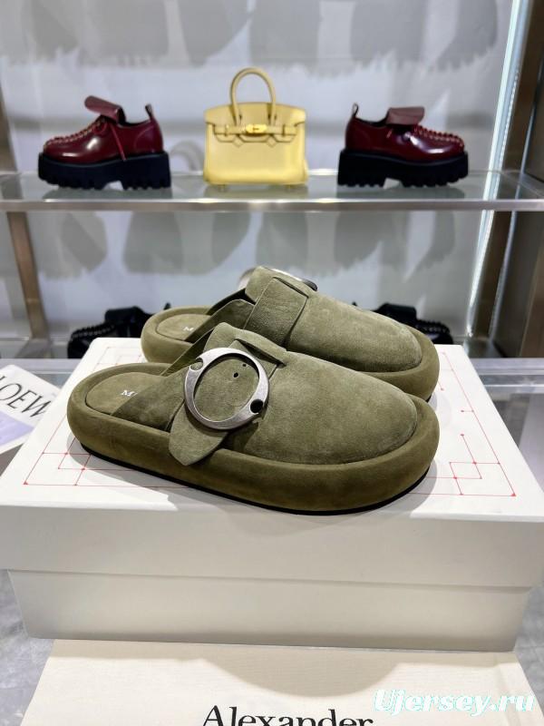 2025 Unisex ALEXANDER MCQUEEN Olive Suede Slippers