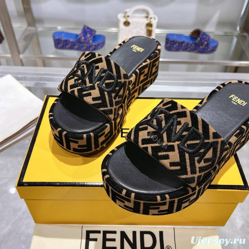2025 Fendi Black Beige Canvas Platform Slippers