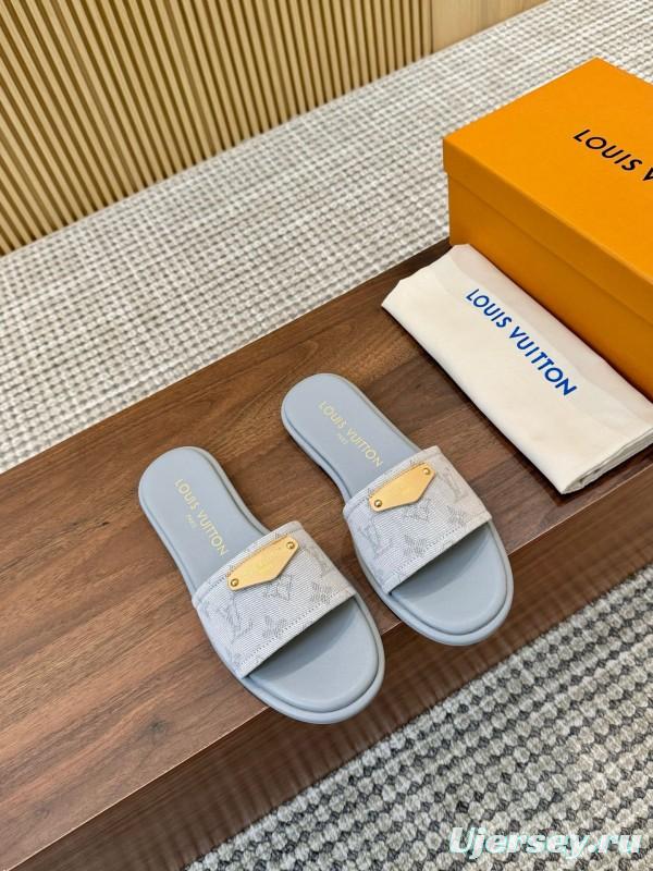 2025 Women Louis Vuitton Light Grey Canvas Slippers LY00200