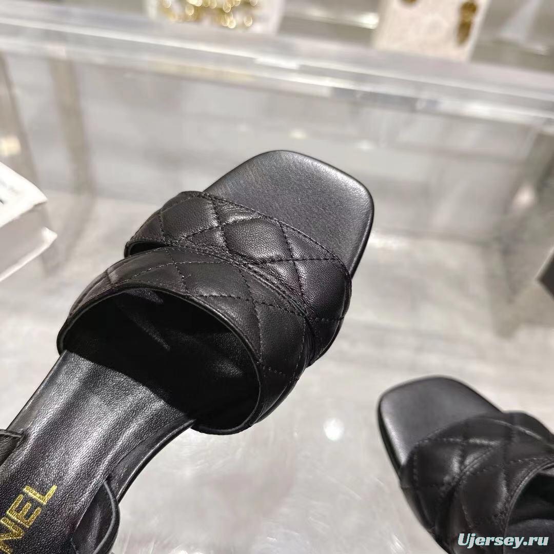 2025 Women Chanel Black Leather Sandals LY00280